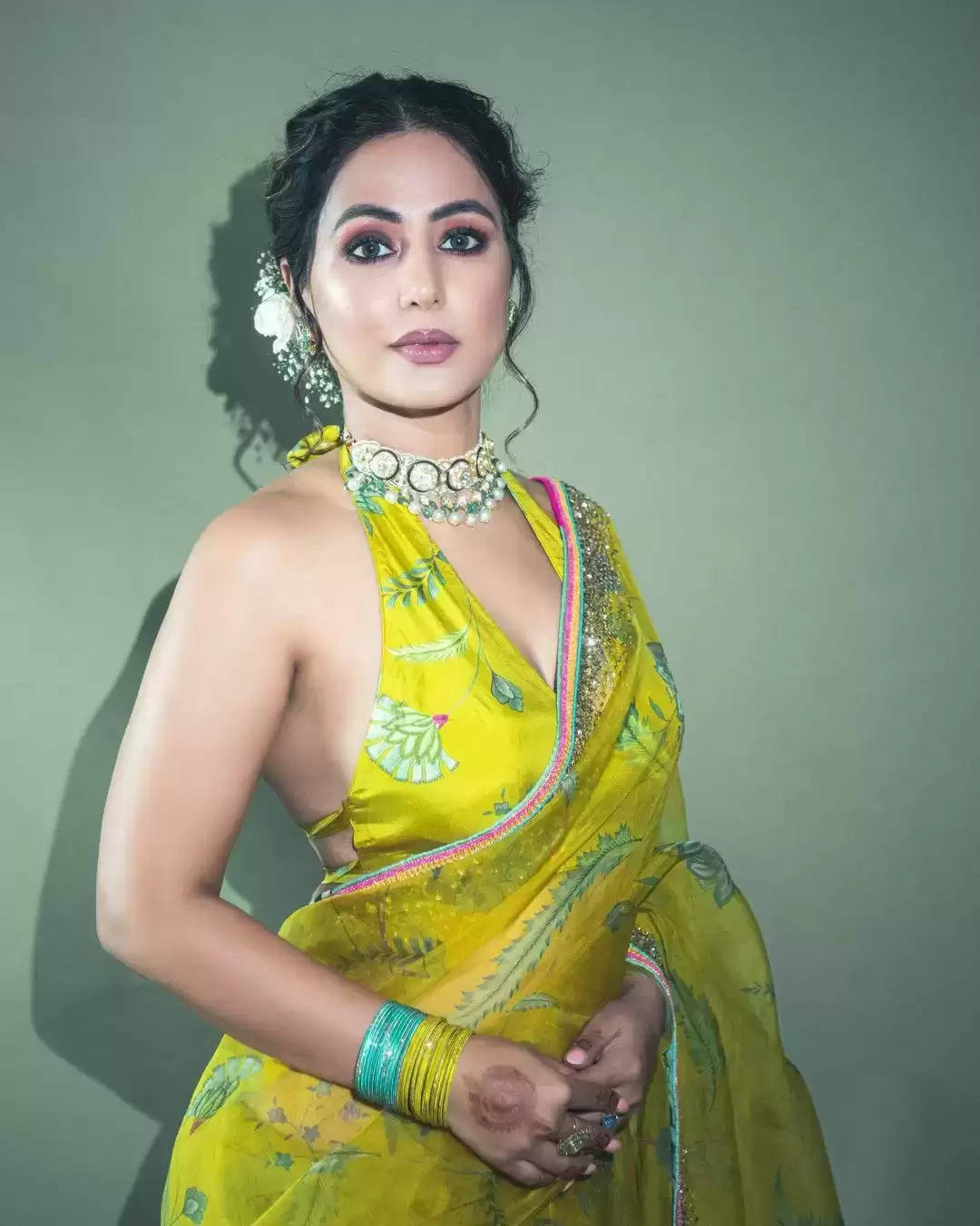 Photos Hina Khan Looks Very Beautiful In The Saree See Her Best Saree Looks