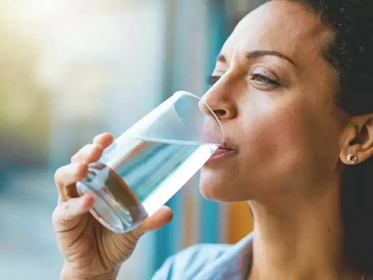 health-is-it-right-or-wrong-to-drink-water-just-before-sleeping-do