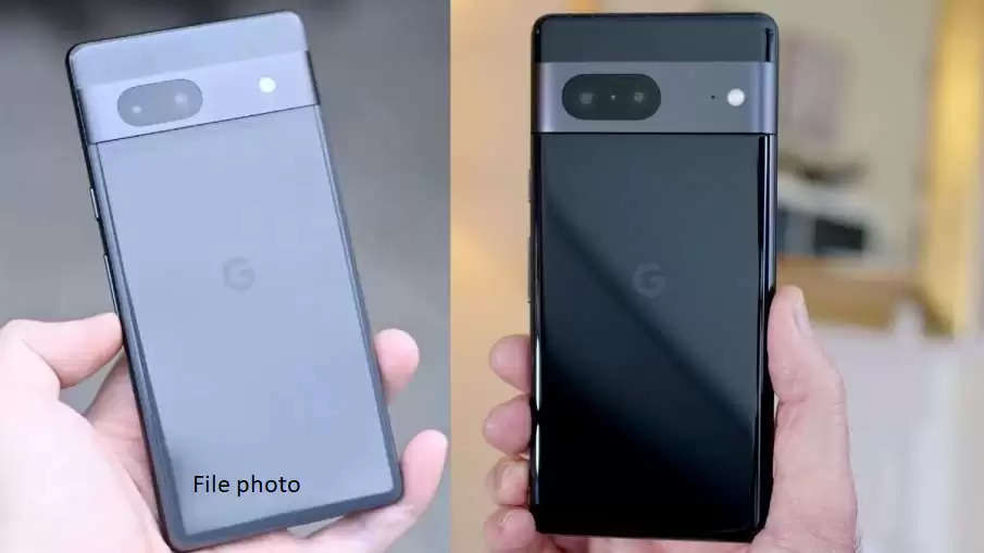 Google Pixel 7a vs Pixel 7: Google Pixel7a-vs-Pixel 7 which