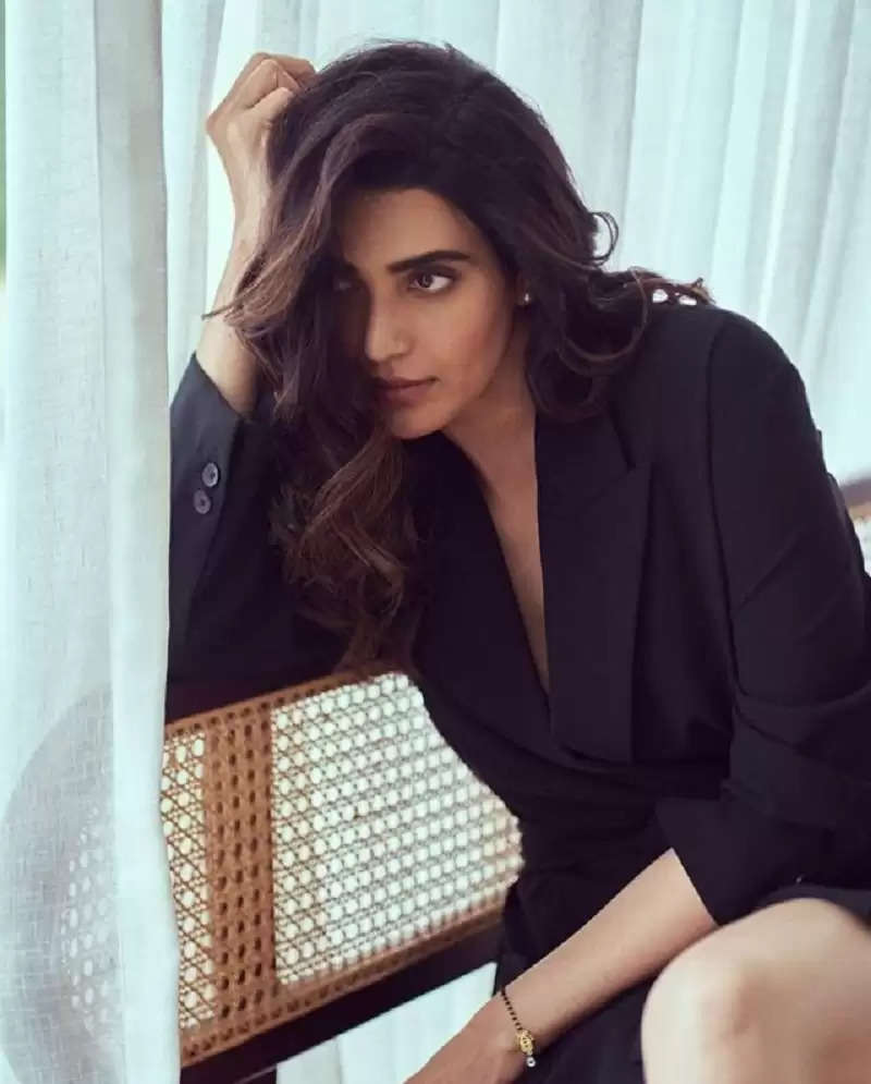 Photo Gallery: Karishma Tanna looked gorgeous in her latest pics, see ...