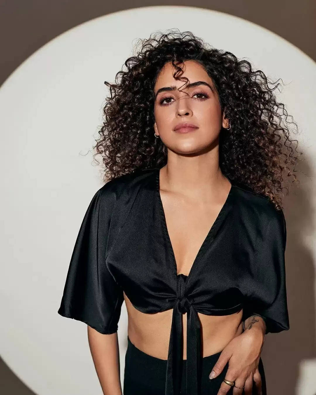 Photos Sanya Malhotra Showed Her Hot Look In The Latest Pics See Here