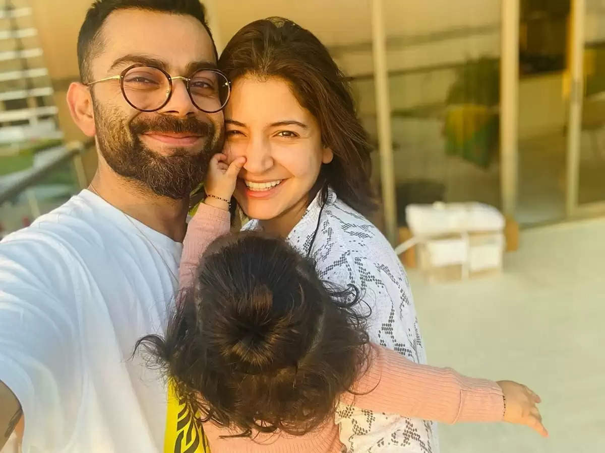 Anushka Sharma shares photos with Virat Kohli and daughter Vamika Kohli ...