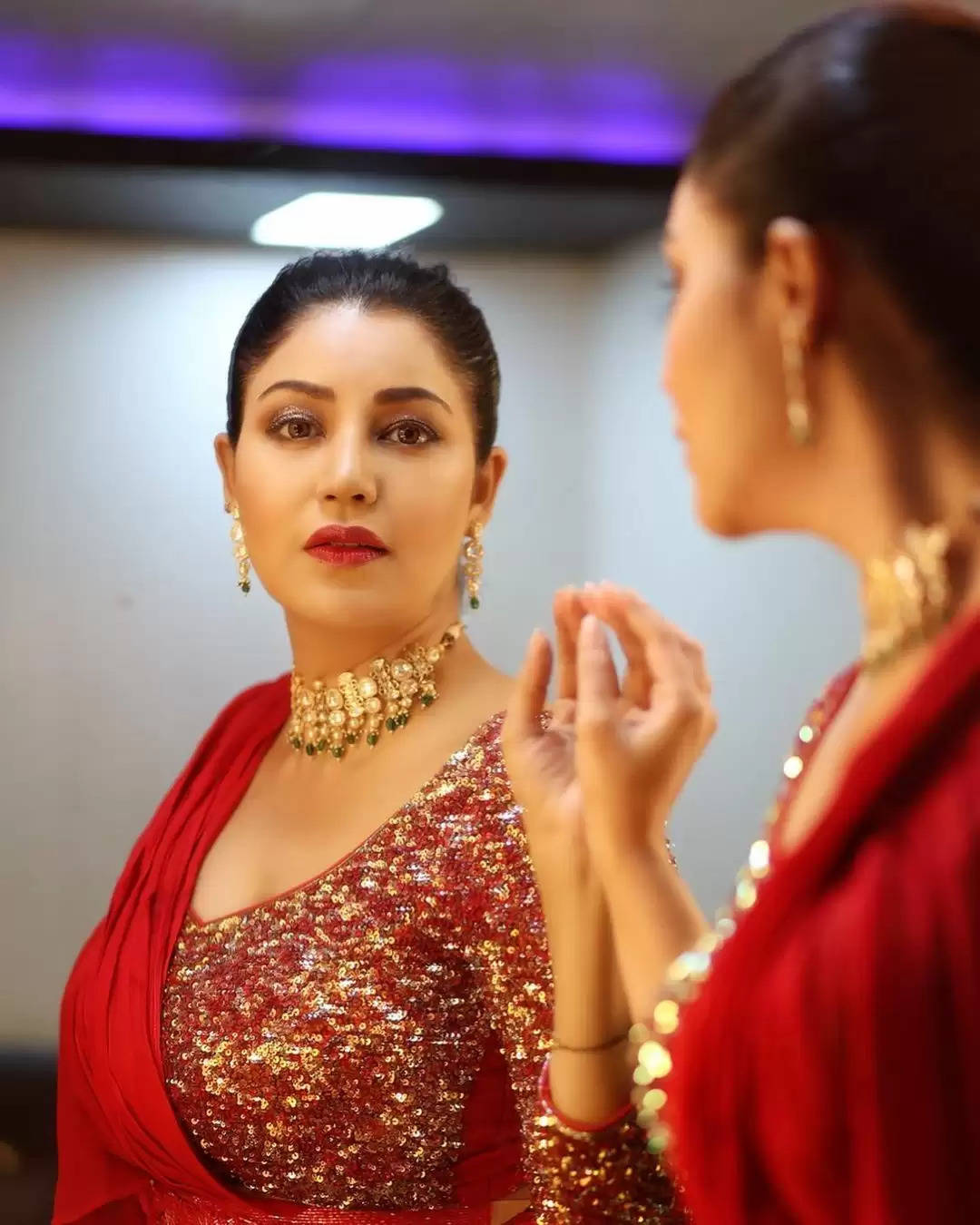  Debina Banerjee