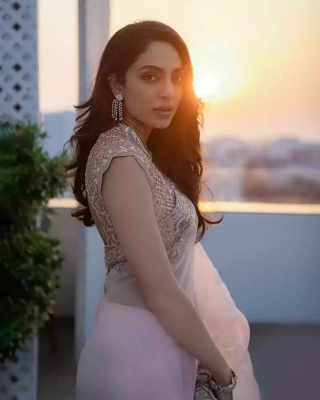 Photos: Sobhita Dhulipala Is Looking Very Beautiful In A Pink Saree ...