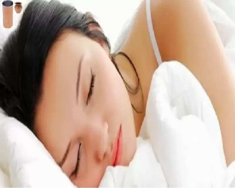 vastu-tips-keep-things-near-your-head-while-sleeping-luck-will-shine