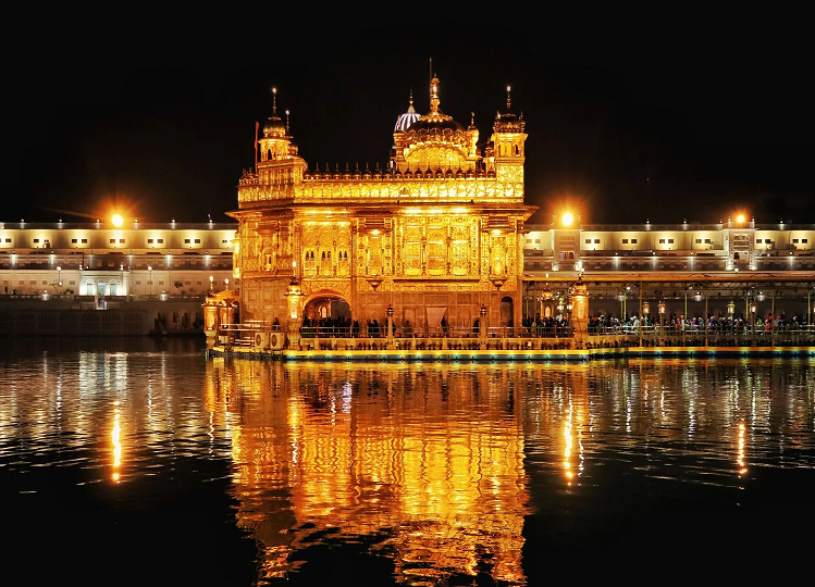 Travel Tips: Visit Golden Temple to Wagah Border with an Amritsar Tour ...